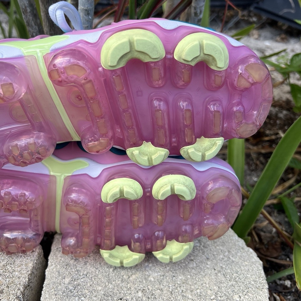 Size 7 - Wmns Nike Air VaporMax Plus Easter - CW7014-100 - Picture 9 of 9